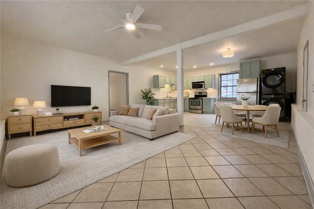 1039 Fourth Street New Orleans, LA 70130 - Photo 2 of 8