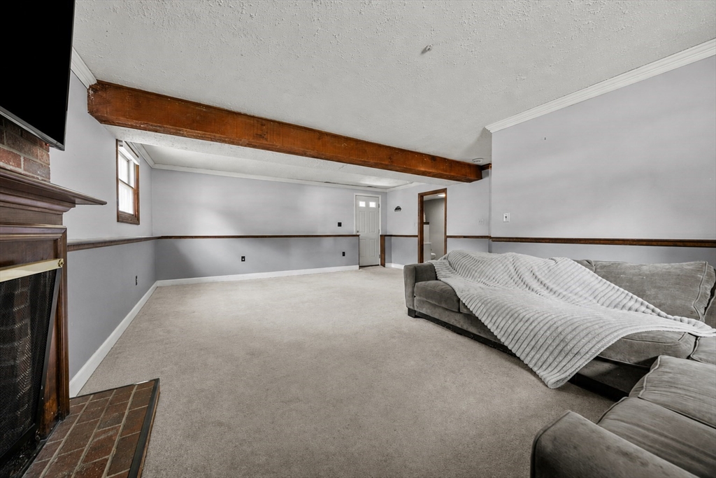 10 Upland Road Danvers, MA 01923 - Photo 21 of 30