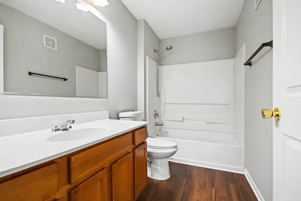 $199,900 | 144 Bertram Drive, Unit E, Yorkville, IL 60560