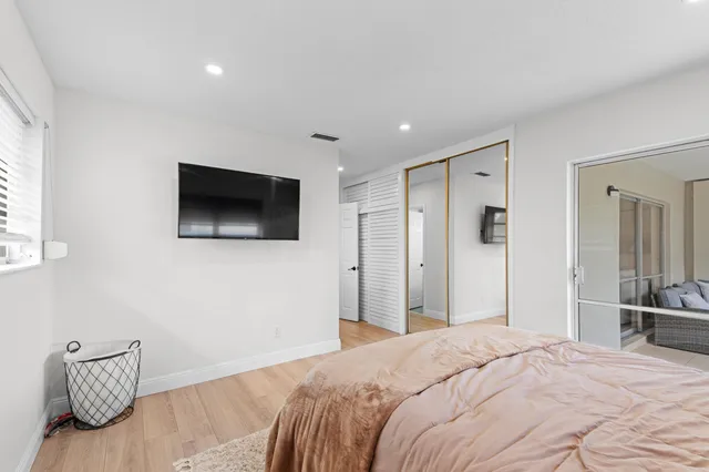 $225,000 | 40 Southeast 13th Street, Unit B1, Boca Raton, FL 33432