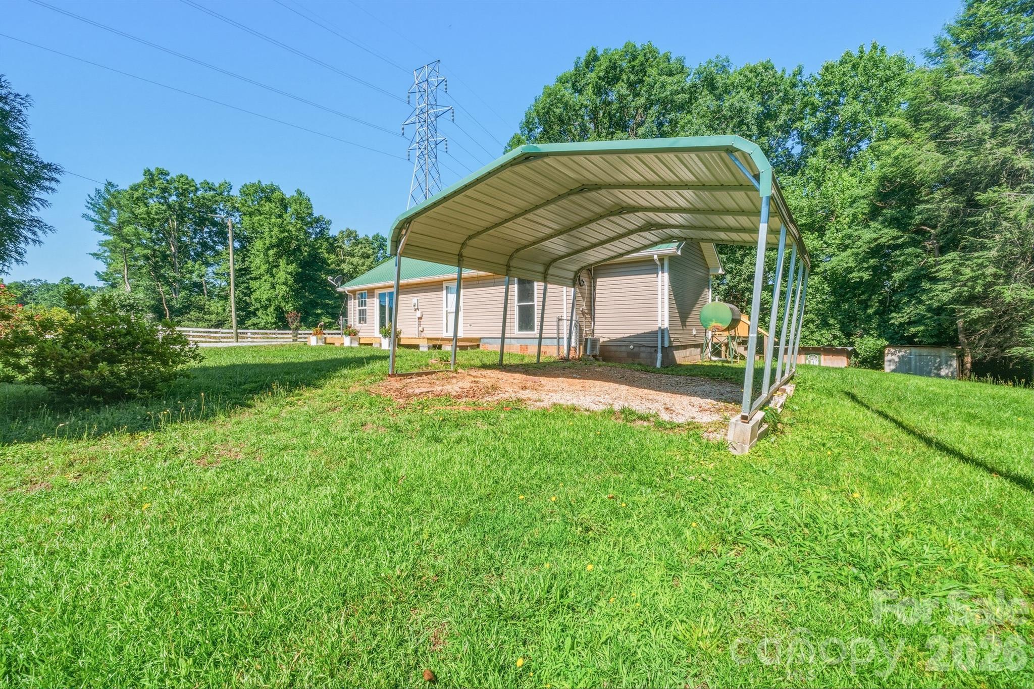 547 Pea Ridge Street Morganton, NC 28655 - Photo 2 of 36