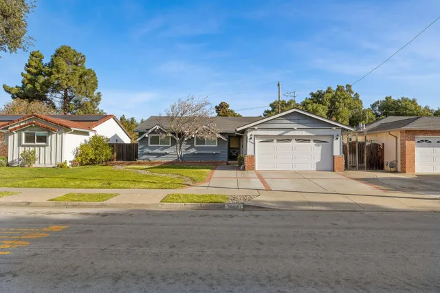 a house view with a outdoor space