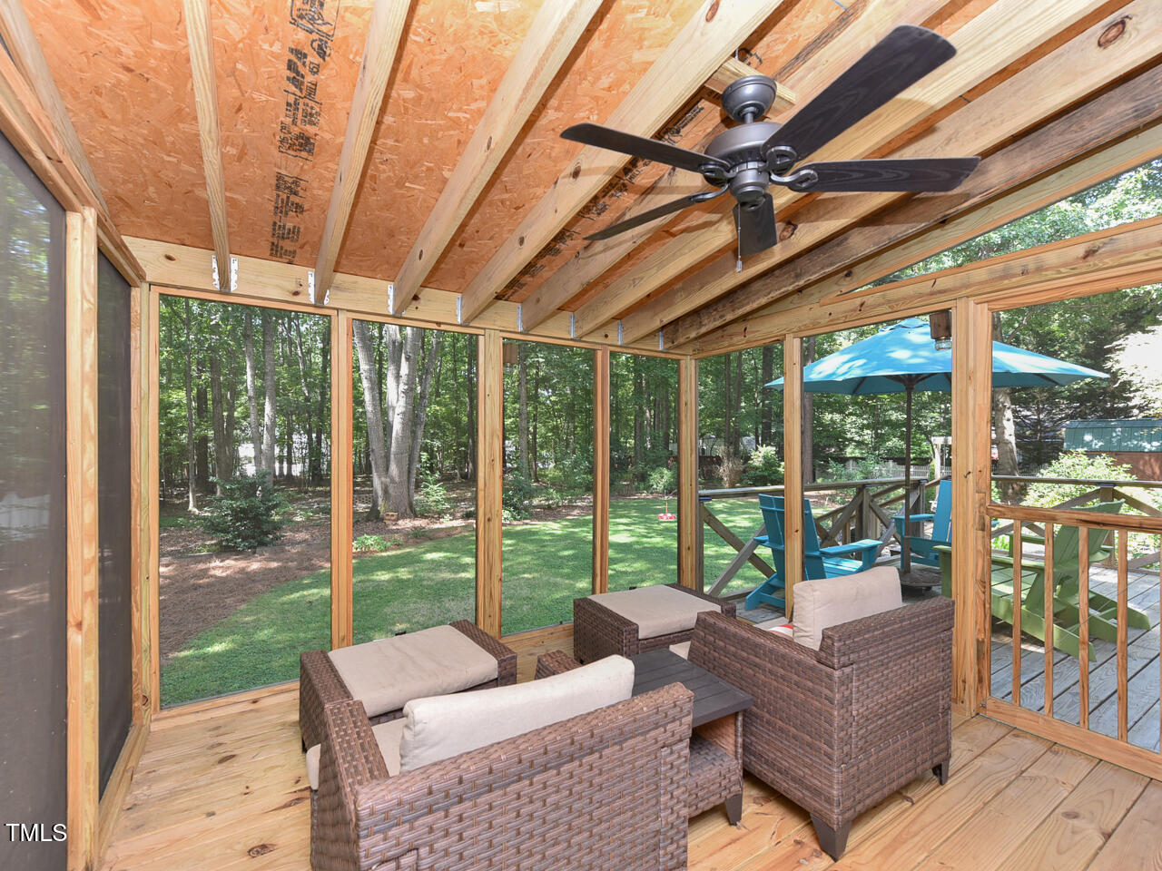 125 Walker Run Selma, NC 27576 - Photo 31 of 47 a living room with furniture and a big yard
