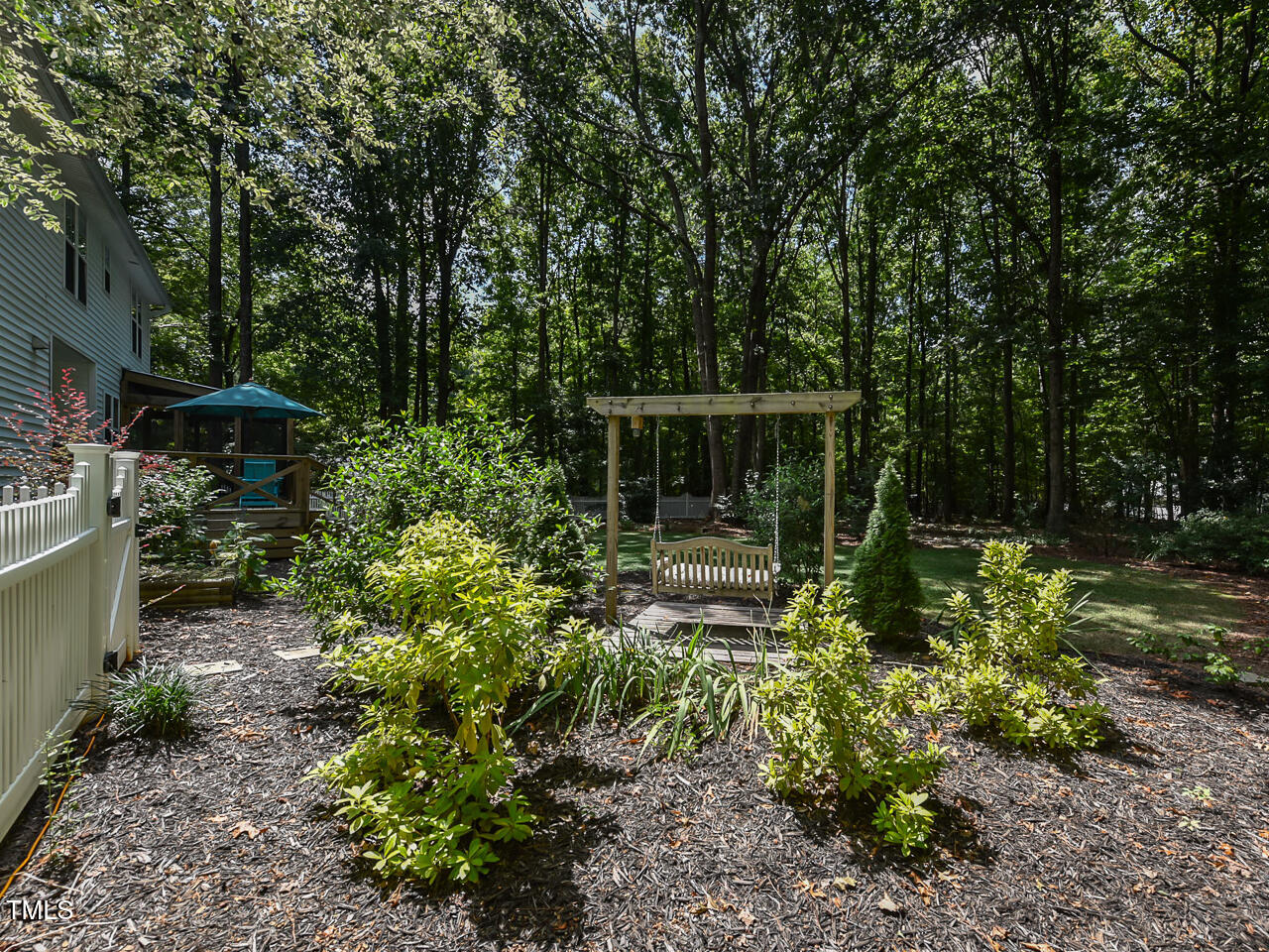 125 Walker Run Selma, NC 27576 - Photo 39 of 47 a backyard of a house with lots of green space