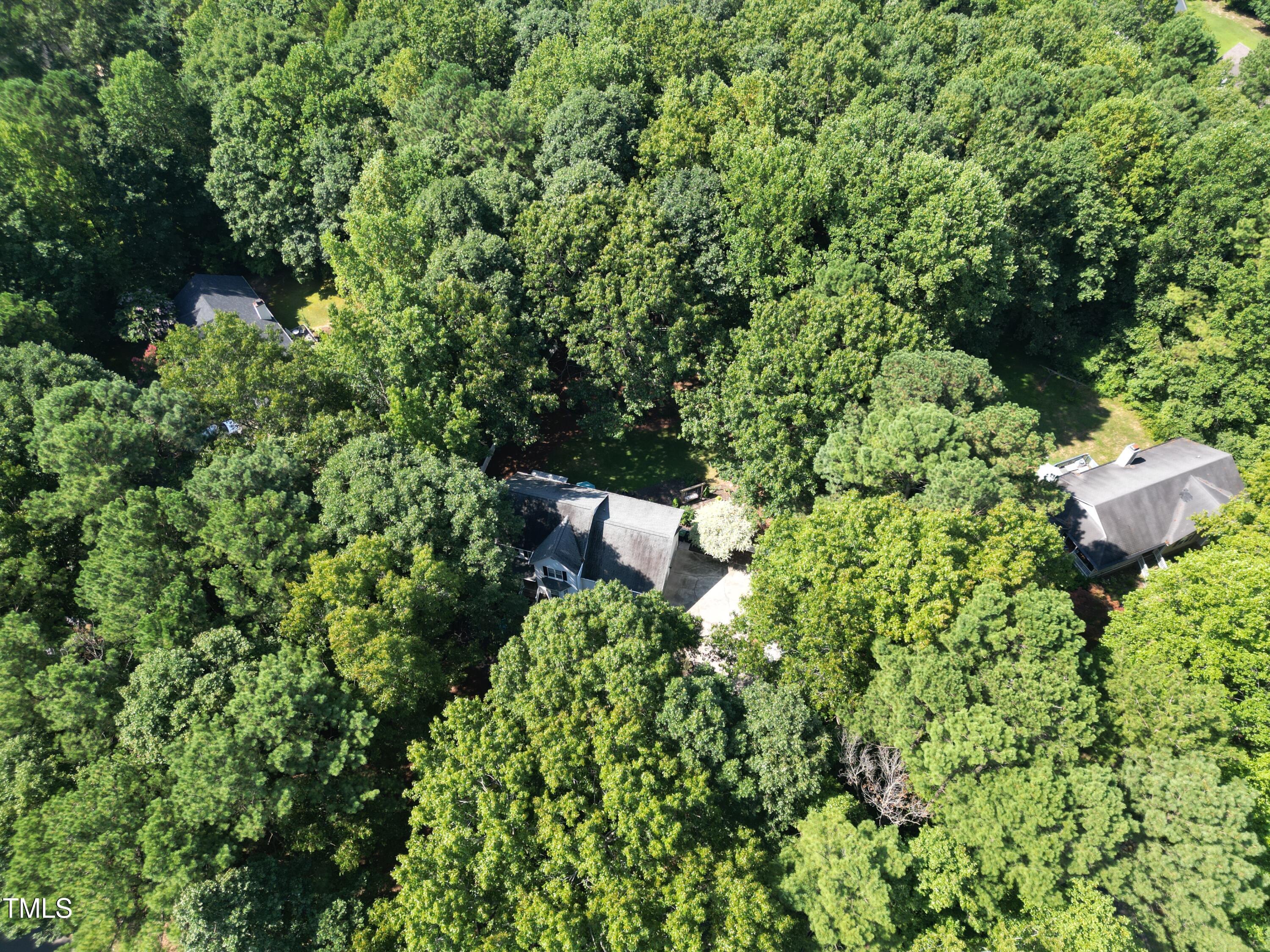 125 Walker Run Selma, NC 27576 - Photo 45 of 47 an aerial view of a house with a yard