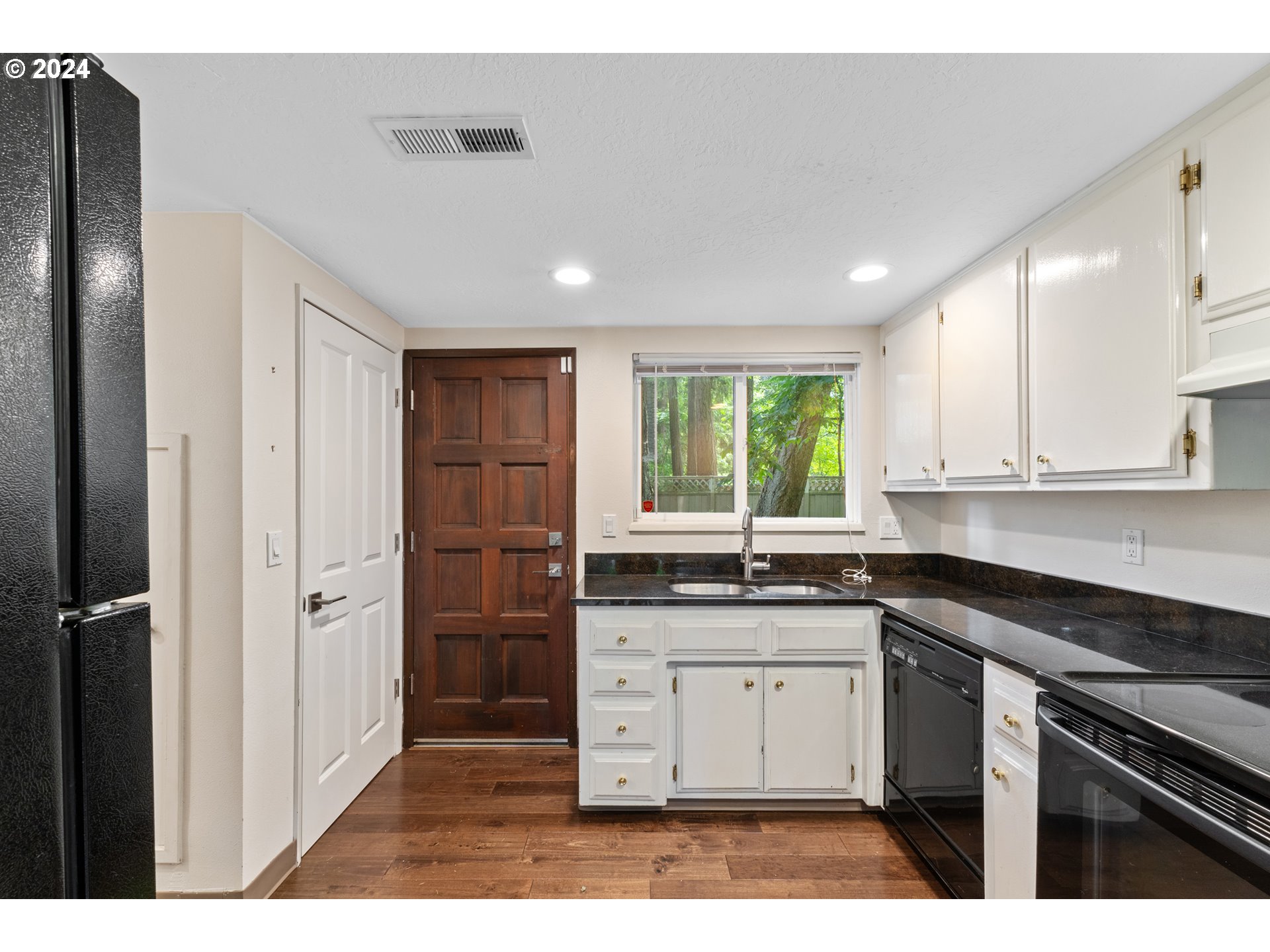 1500 Norkenzie Road, Unit 51 Eugene, OR 97401 - Photo 3 of 45 Gallery Image 3