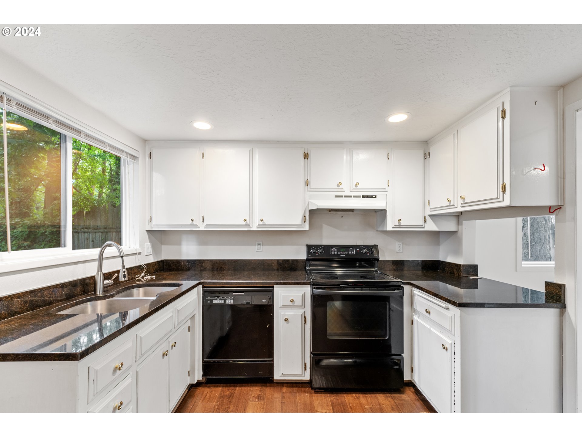 1500 Norkenzie Road, Unit 51 Eugene, OR 97401 - Photo 4 of 45 Gallery Image 4