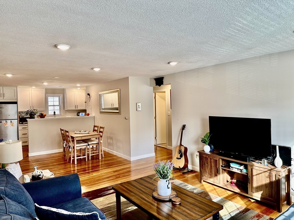 25 Arlington Road, Unit 24 Woburn, MA 01801 - Photo 4 of 14