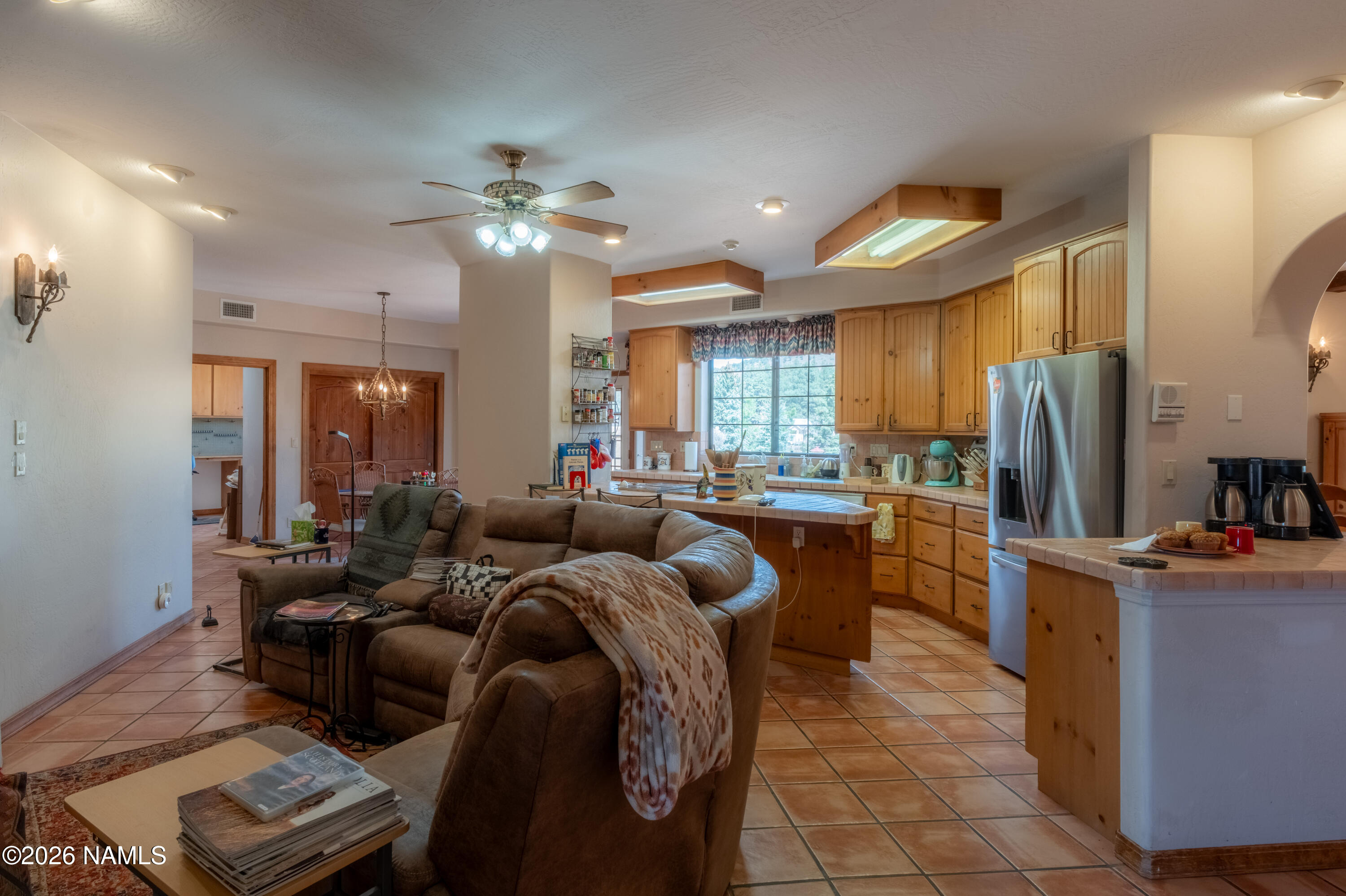 8950 Koch Field Road Flagstaff, AZ 86004 - Photo 17 of 55 Family Room/Kitchen