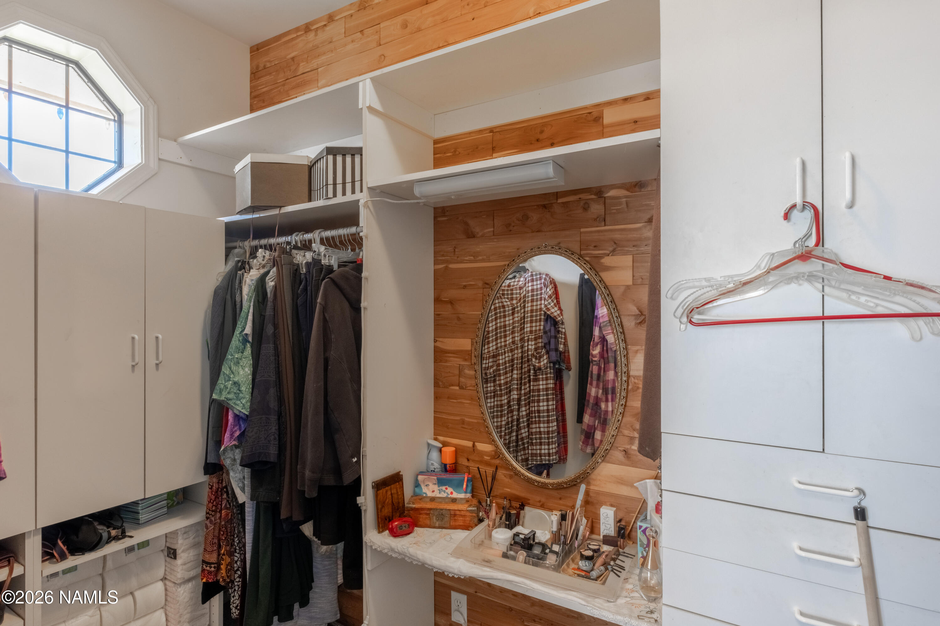 8950 Koch Field Road Flagstaff, AZ 86004 - Photo 26 of 55 Walk-in Closet #2