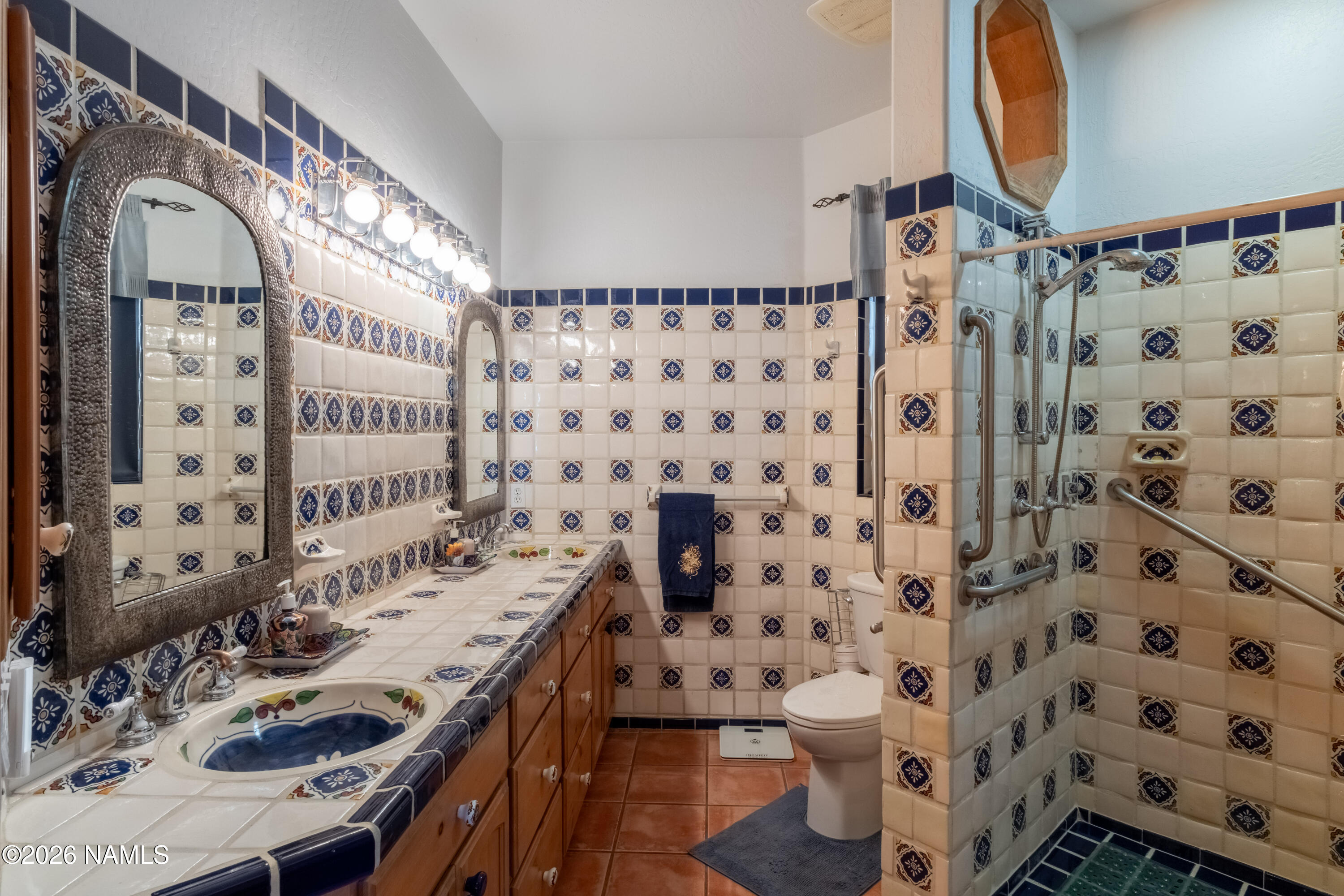 8950 Koch Field Road Flagstaff, AZ 86004 - Photo 30 of 55 Guest Bathroom 1