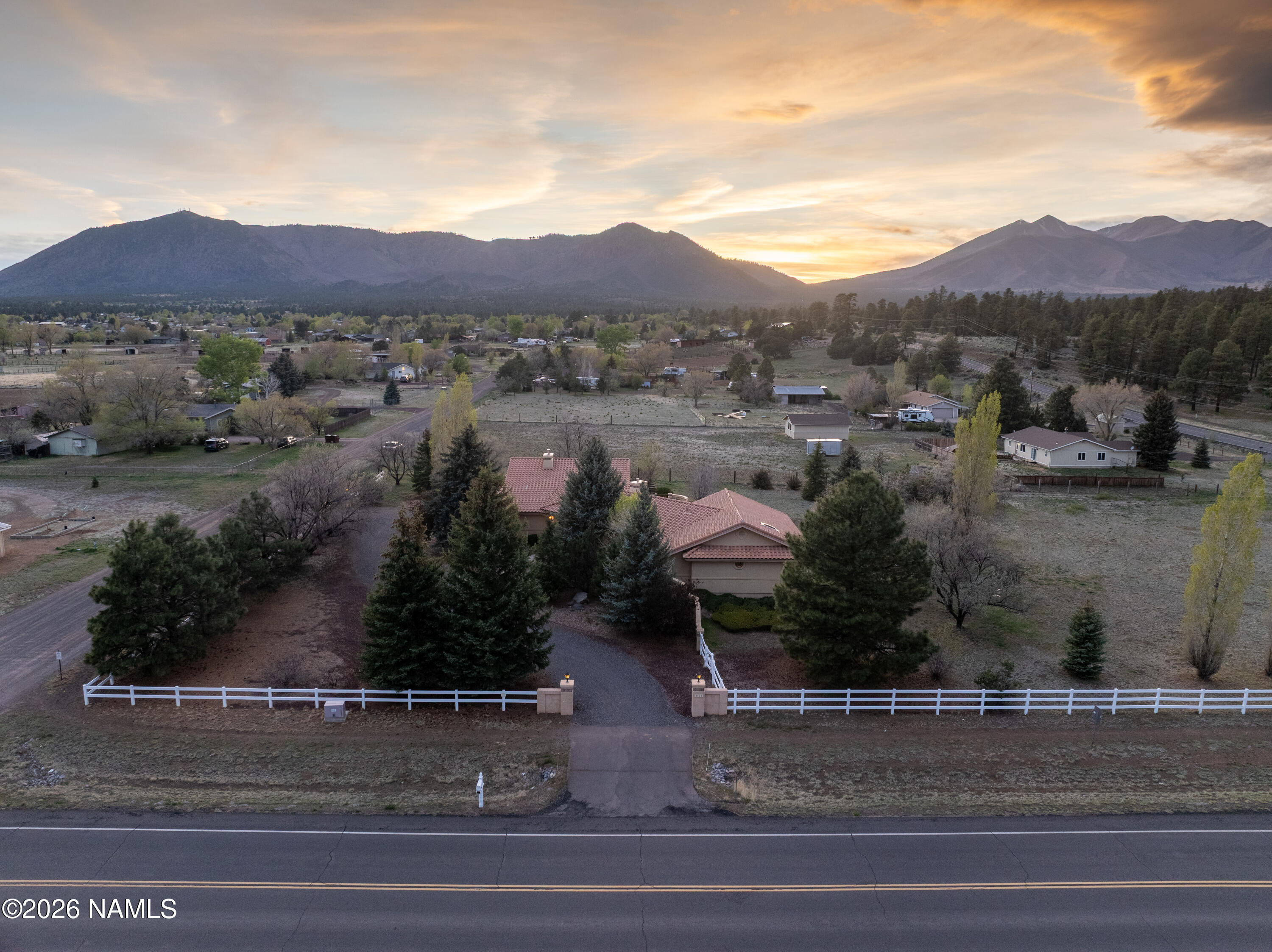 8950 Koch Field Road Flagstaff, AZ 86004 - Photo 49 of 55 Aerial Front Exterior