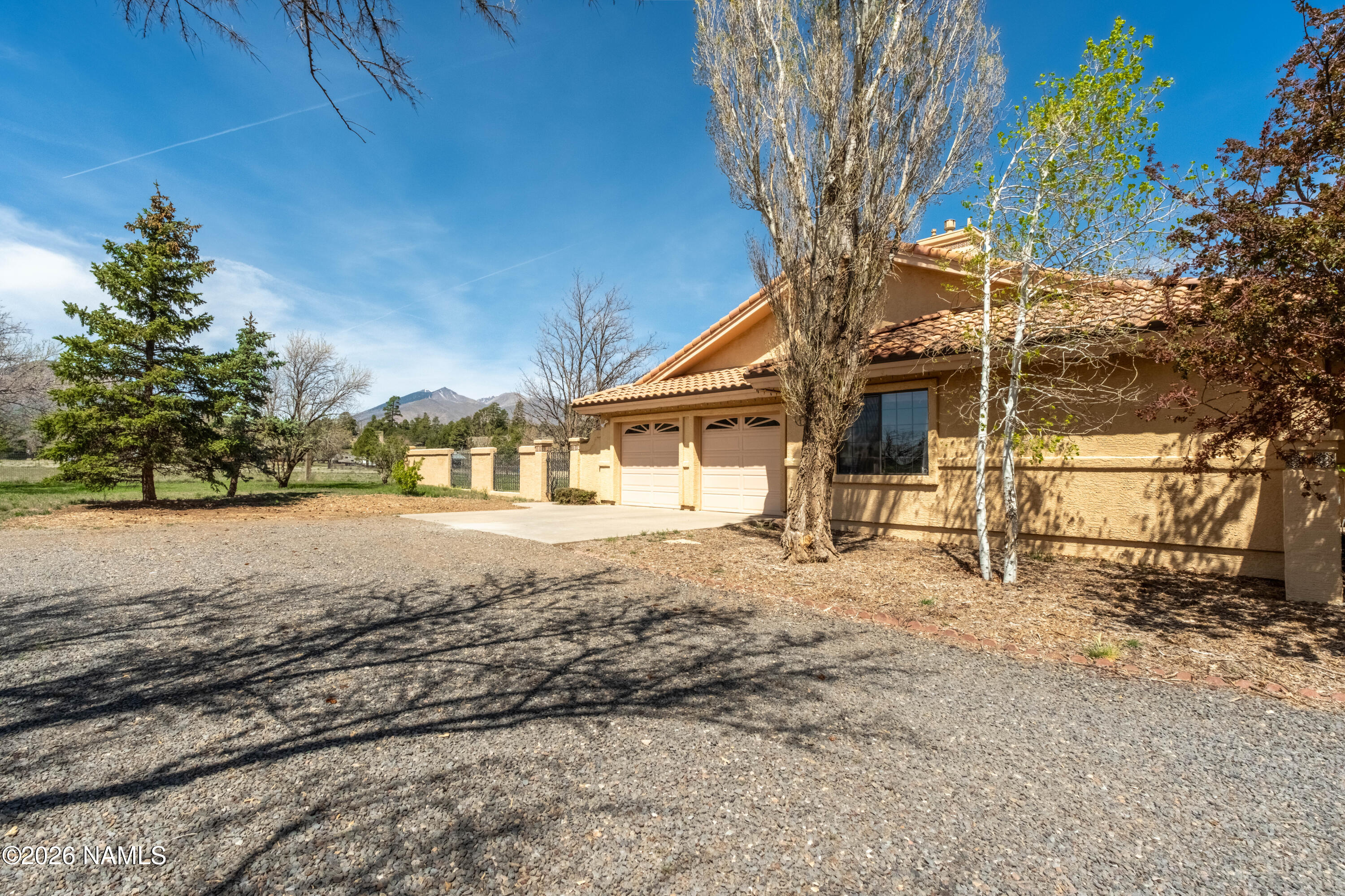 8950 Koch Field Road Flagstaff, AZ 86004 - Photo 5 of 55 Front Exterior