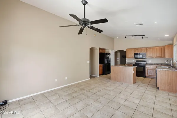 $249,900 | 195 South 17th Street, Coolidge, AZ 85128