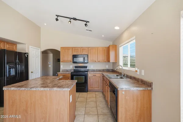 $249,900 | 195 South 17th Street, Coolidge, AZ 85128