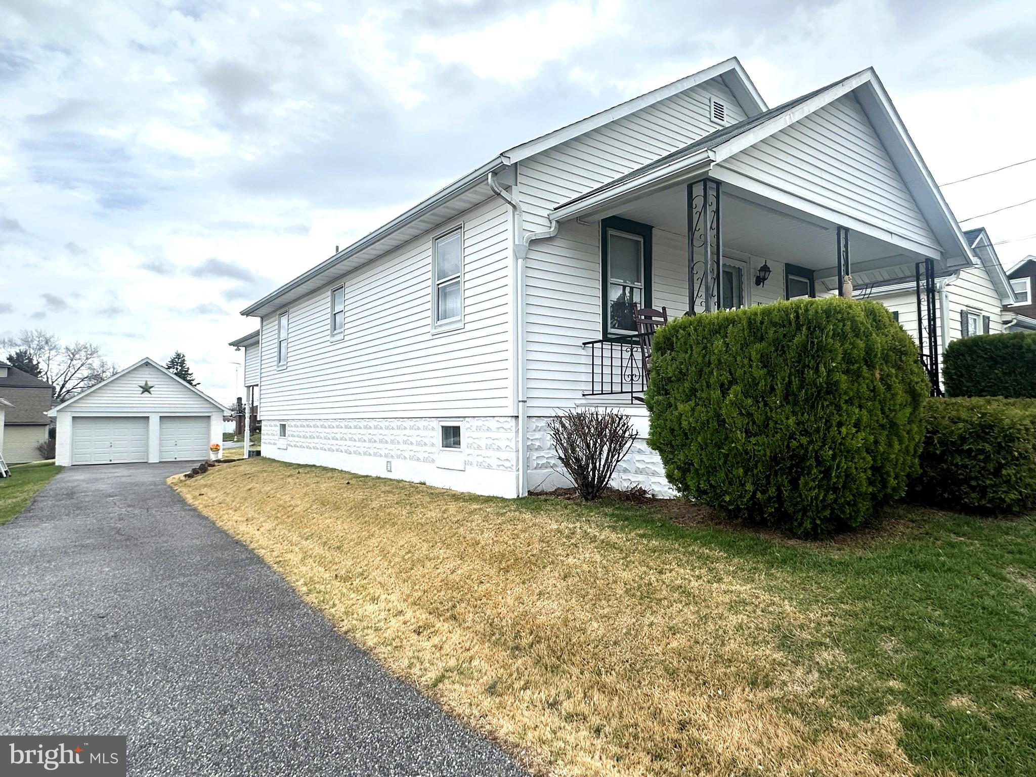 45 James Avenue Littlestown, PA 17340 - Photo 11 of 38