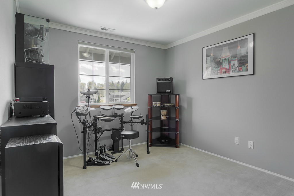 807 233rd Street Southeast Bothell, WA 98021 - Photo 14 of 22