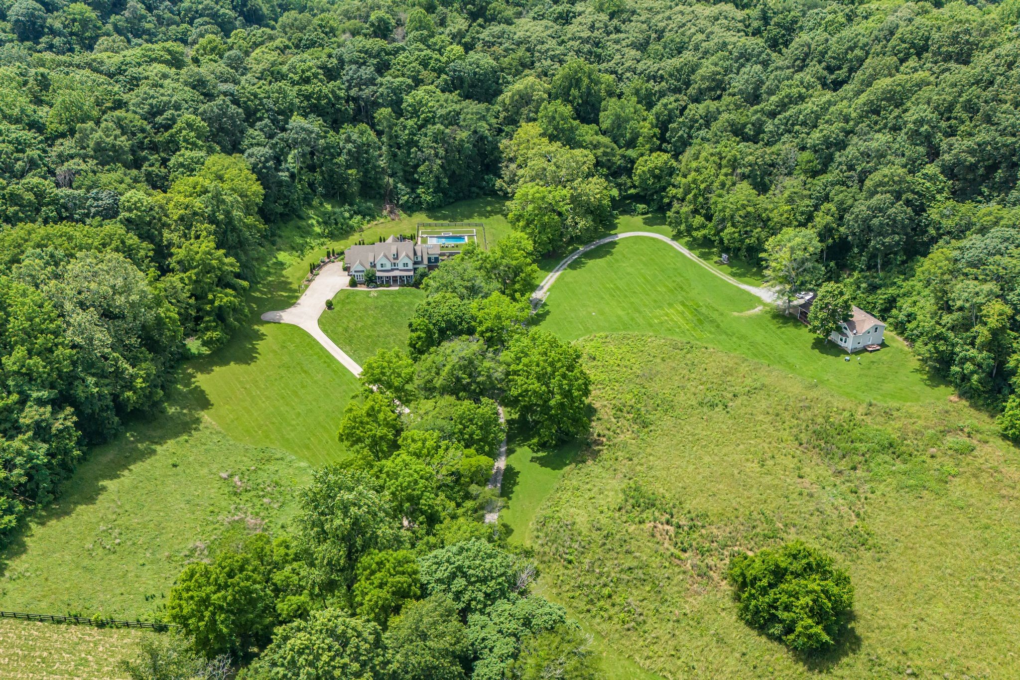 2050 Old Hillsboro Road Franklin, TN 37064 - Photo 3 of 71