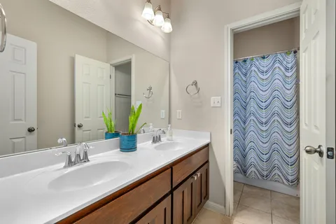 $685,000 | 301 Grafton Lane, Austin, TX 78737