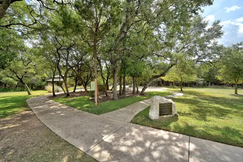 $685,000 | 301 Grafton Lane, Austin, TX 78737