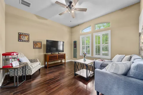 $685,000 | 301 Grafton Lane, Austin, TX 78737