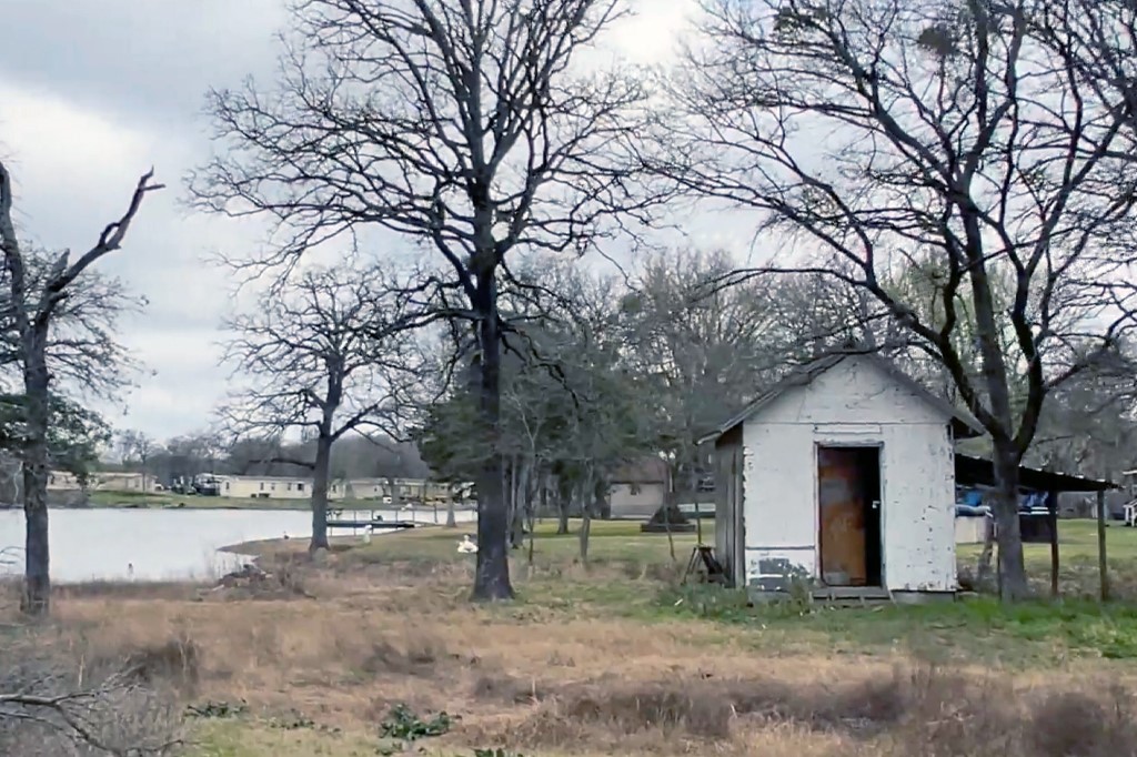 231 Beaver Lane Waco, TX 76705 - Photo 4 of 5 a view of a yard with large trees