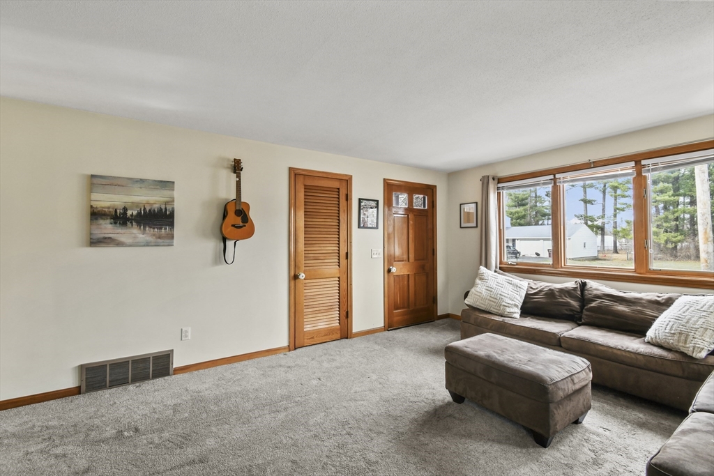 107 Tannery Road Westfield, MA 01085 - Photo 3 of 38 Gallery Image 3