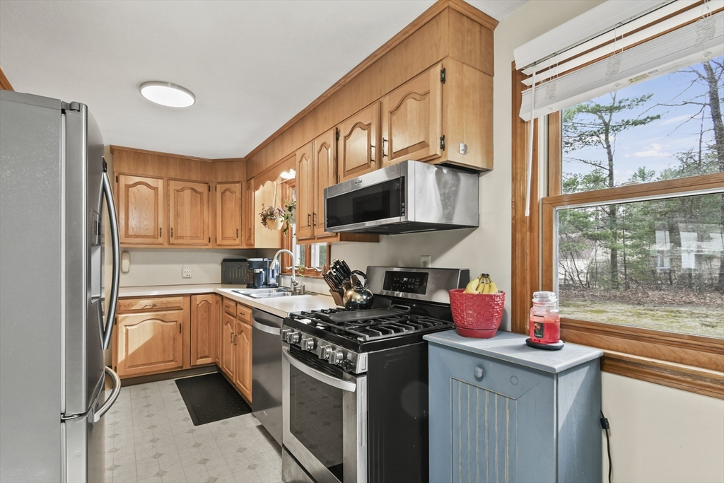 107 Tannery Road Westfield, MA 01085 - Photo 9 of 38 Gallery Image 9
