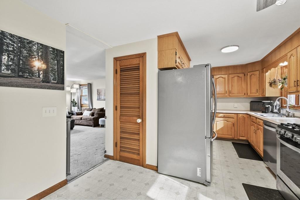 107 Tannery Road Westfield, MA 01085 - Photo 10 of 38 Gallery Image 10