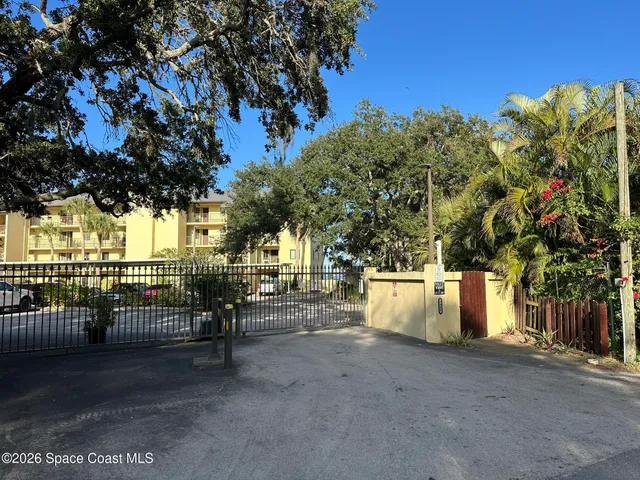 $220,000 | 1480 Roosevelt Avenue, Unit 201, Melbourne, FL 32901