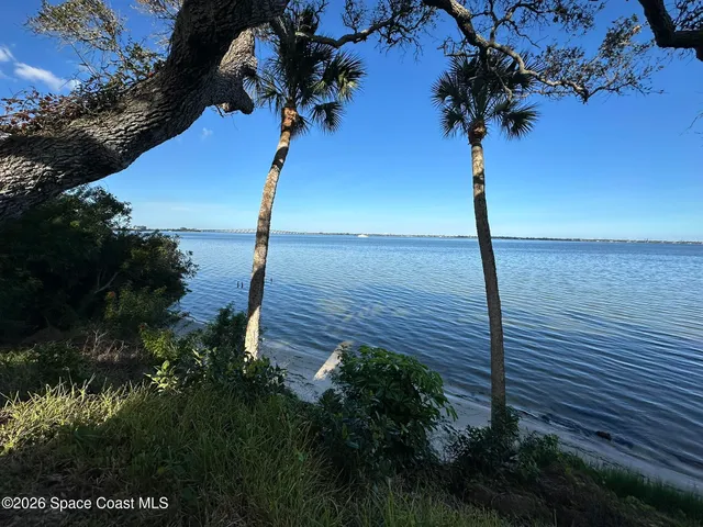 a view of a building front of house