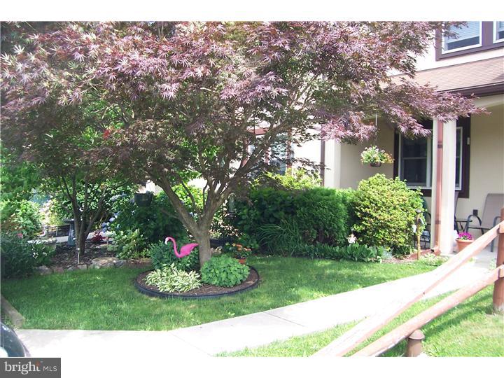 803 Walnut Ridge Drive Pottstown, PA 19464 - Photo 2 of 23 Gallery Image 2