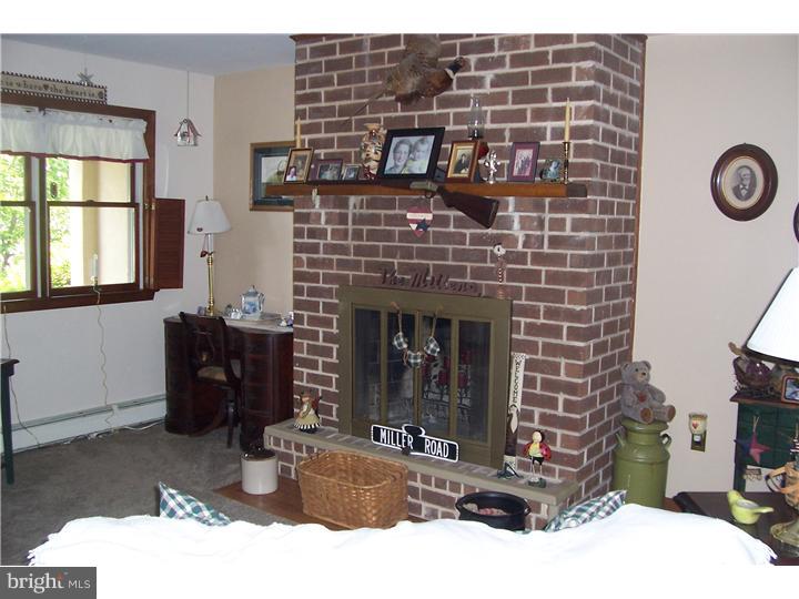 803 Walnut Ridge Drive Pottstown, PA 19464 - Photo 5 of 23 Gallery Image 5