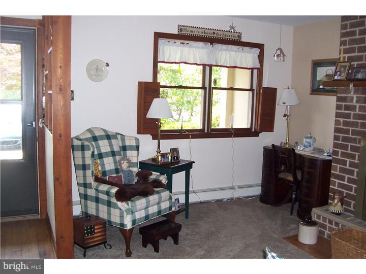 803 Walnut Ridge Drive Pottstown, PA 19464 - Photo 6 of 23 Gallery Image 6