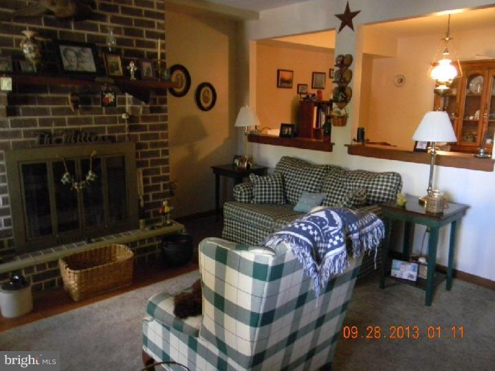 803 Walnut Ridge Drive Pottstown, PA 19464 - Photo 7 of 23 Gallery Image 7