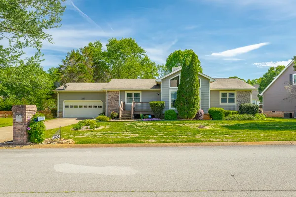 $384,900 | 8504 Horseshoe Bend Lane, Ooltewah, TN 37363