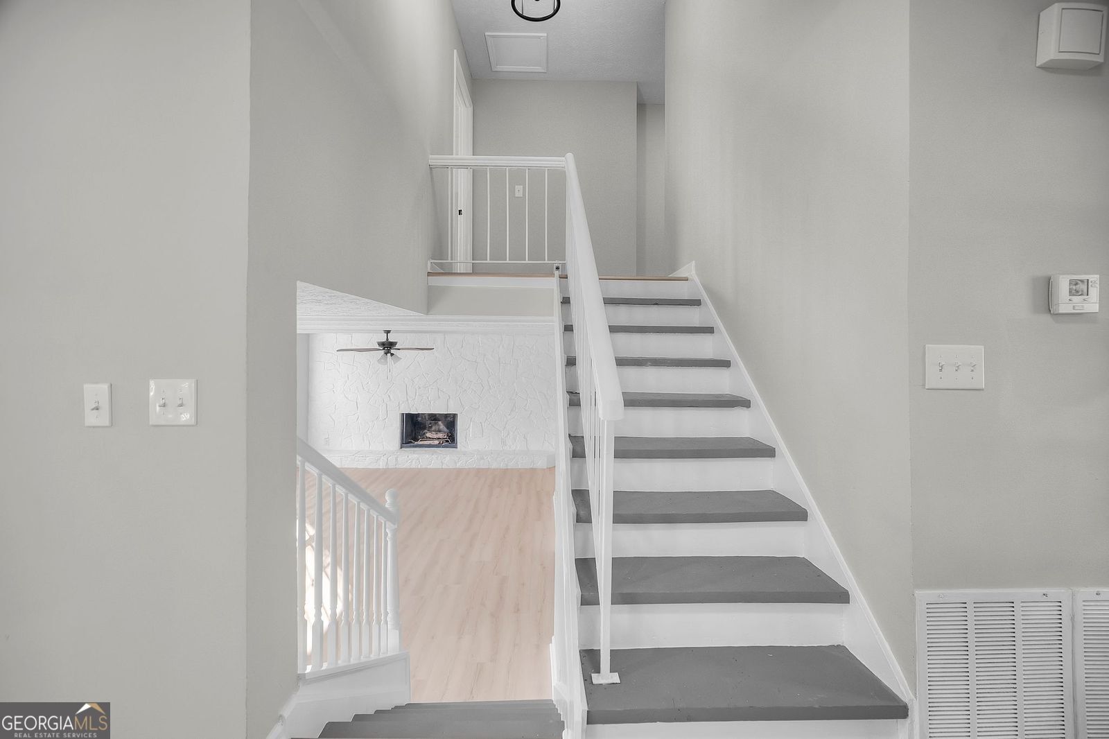 4629 Dogwood Farms Drive Decatur, GA 30034 - Photo 3 of 34