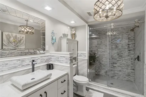 $2,150,000 | 27 Davison Place, Rockville Centre, NY 11570