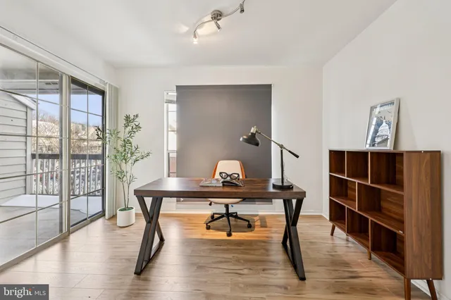 $350,000 | 12152 Penderview Terrace, Unit 1334, Fairfax, VA 22033