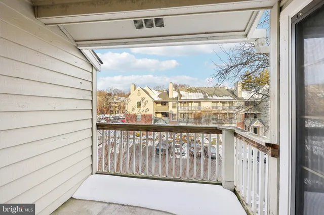 $350,000 | 12152 Penderview Terrace, Unit 1334, Fairfax, VA 22033