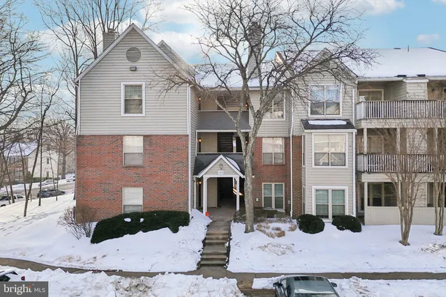 $350,000 | 12152 Penderview Terrace, Unit 1334, Fairfax, VA 22033