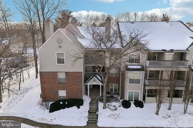 $350,000 | 12152 Penderview Terrace, Unit 1334, Fairfax, VA 22033