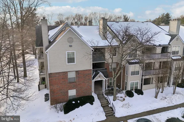 $350,000 | 12152 Penderview Terrace, Unit 1334, Fairfax, VA 22033