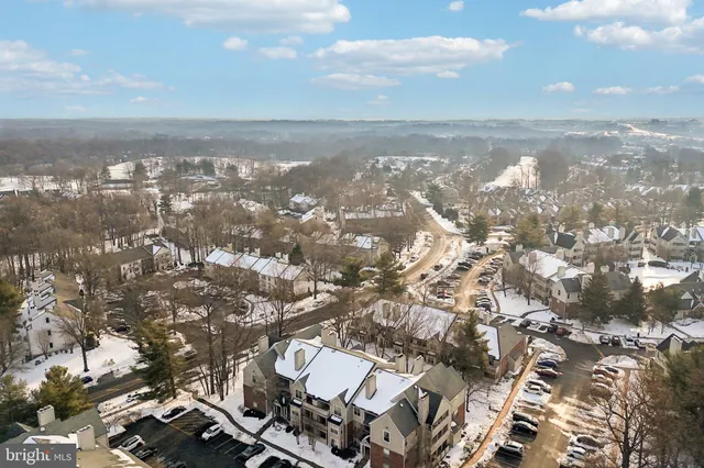 $350,000 | 12152 Penderview Terrace, Unit 1334, Fairfax, VA 22033