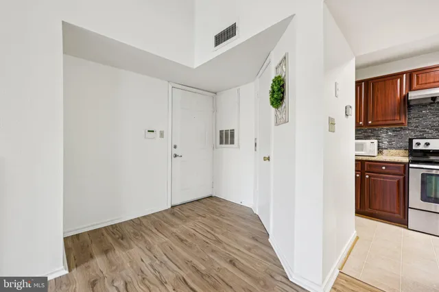 $350,000 | 12152 Penderview Terrace, Unit 1334, Fairfax, VA 22033