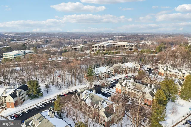 $350,000 | 12152 Penderview Terrace, Unit 1334, Fairfax, VA 22033