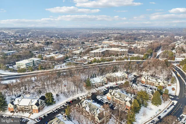 $350,000 | 12152 Penderview Terrace, Unit 1334, Fairfax, VA 22033