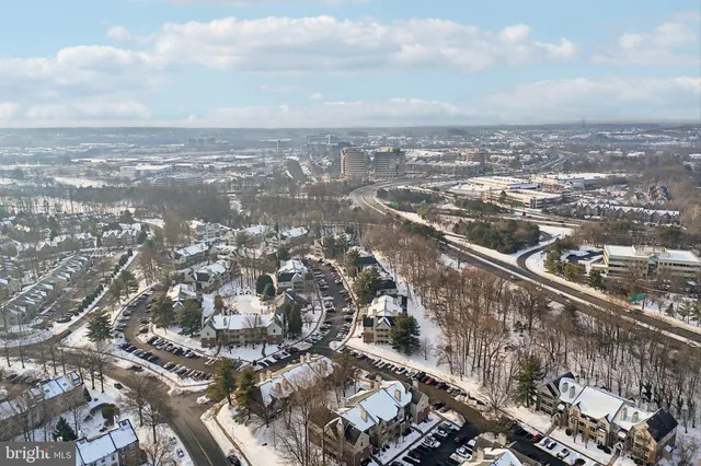 $350,000 | 12152 Penderview Terrace, Unit 1334, Fairfax, VA 22033