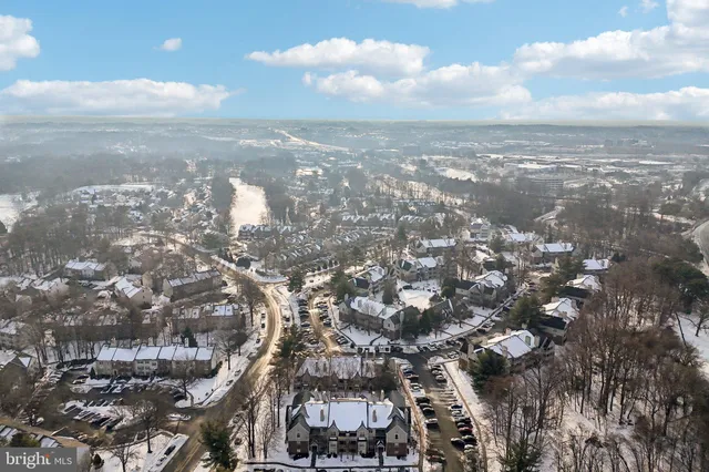 $350,000 | 12152 Penderview Terrace, Unit 1334, Fairfax, VA 22033