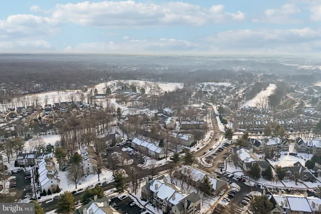 $350,000 | 12152 Penderview Terrace, Unit 1334, Fairfax, VA 22033